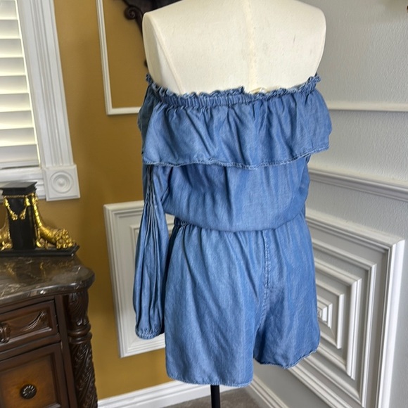 Soft Denim Off-Shoulder Denim Romper - Picture 8 of 14